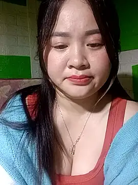 Bee-bgolden online show from 12/13/25, 08:36