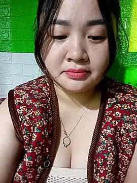 Bee-bgolden online show from 12/20/25, 02:40