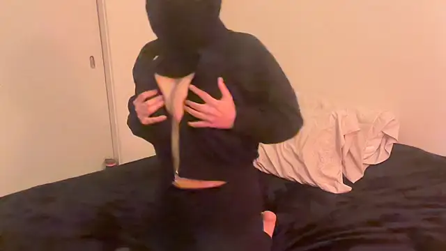 Snapshot of LeloJeddah@xh chatting on 11/04/25, 06:23 LeloJeddahxh online show from 11/04/25, 06:23