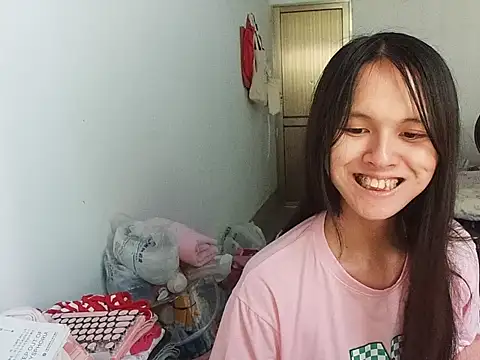 RebelAura online show from 06/17/26, 11:49