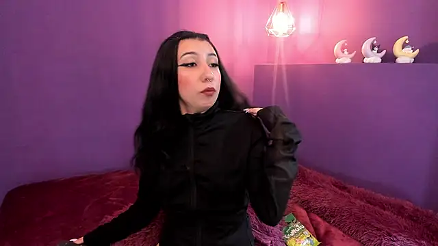 Isabella Crofts online show from 02/26/26, 03:05