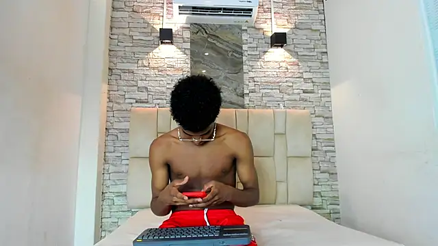 XAVI LEE online show from 11/28/25, 07:49