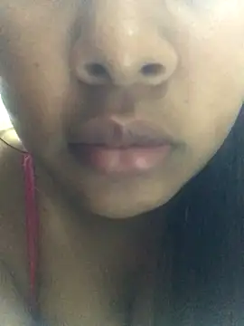 Snapshot of _Johana_ chatting on 11/05/25, 01:16 Johana online show from 11/05/25, 01:16