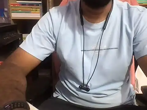 Snapshot of KingCobra_07 chatting on 05/18/26, 03:02 KingCobra 07 online show from 05/18/26, 03:02