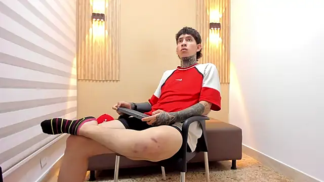 DANTE ARMSTRONG online show from 11/12/25, 03:51