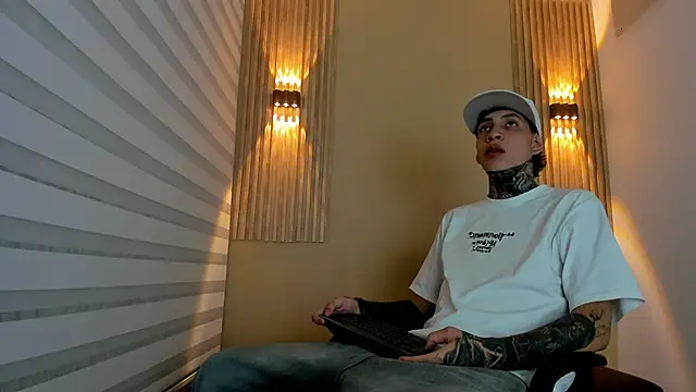 DANTE ARMSTRONG online show from 11/28/25, 03:42