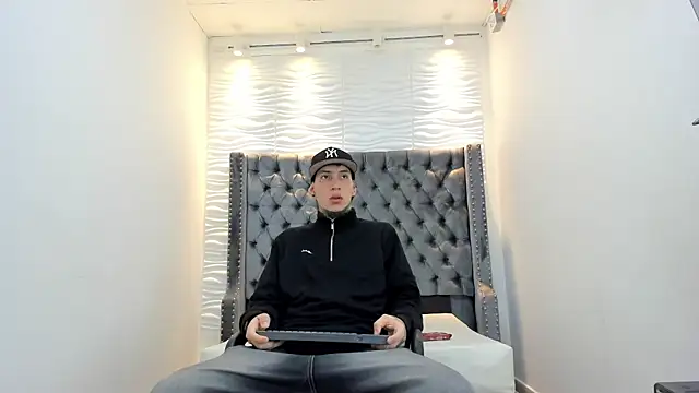 DANTE ARMSTRONG online show from 01/07/26, 03:53