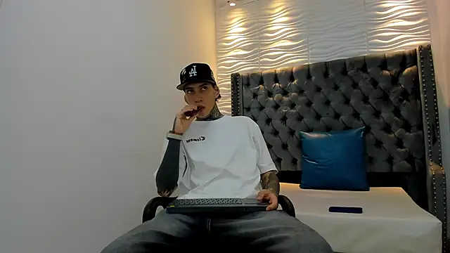 DANTE ARMSTRONG online show from 01/09/26, 03:42