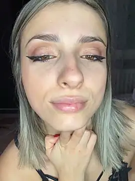 Snapshot of Bandy_bandy chatting on 12/20/25, 04:36 Bandy bandy online show from 12/20/25, 04:36