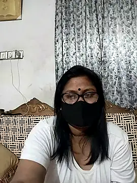 Snapshot of munni-506 chatting on 11/11/25, 07:58 munni-506 online show from 11/11/25, 07:58