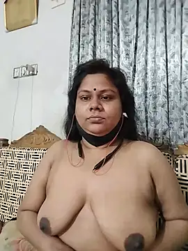 Snapshot of munni-506 chatting on 06/10/26, 05:45 munni-506 online show from 06/10/26, 05:45