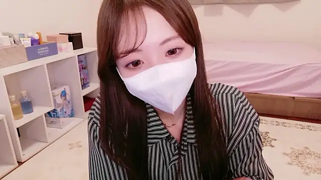 -aotan- online show from 05/18/26, 01:06