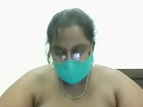 Snapshot of hootypriya chatting on 11/05/25, 08:53 hootypriya online show from 11/05/25, 08:53