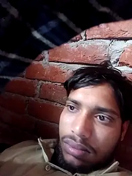 Snapshot of sageer097 chatting on 12/17/25, 07:14 sageer097 online show from 12/17/25, 07:14