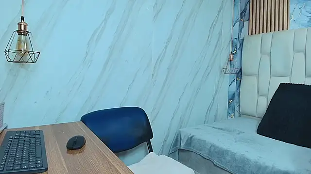 Snapshot of BeatrizSchmidt chatting on 11/10/25, 11:31 BeatrizSchmidt online show from 11/10/25, 11:31