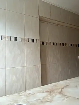 Snapshot of EdaQueen chatting on 11/19/25, 08:14 EdaQueen online show from 11/19/25, 08:14