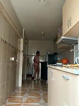 Snapshot of EdaQueen chatting on 11/21/25, 07:07 EdaQueen online show from 11/21/25, 07:07