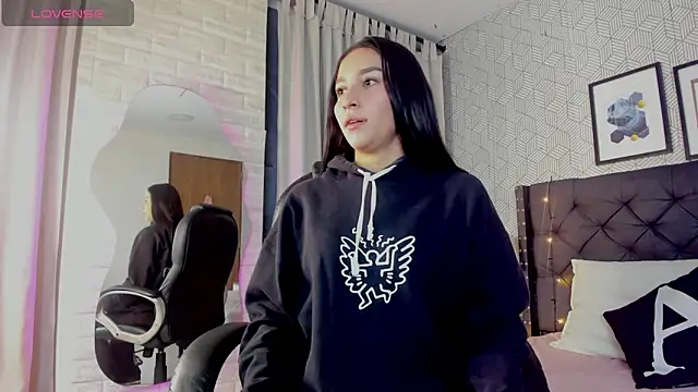 valentina  desire online show from 04/27/26, 12:03