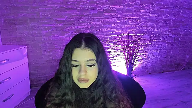 BellaNoir  online show from 01/08/26, 05:54