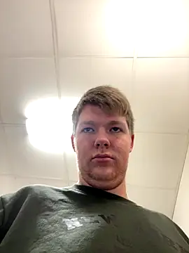 slutswe online show from 11/13/25, 08:08