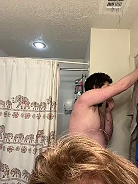 Redriddinghood8 online show from 02/05/26, 07:46