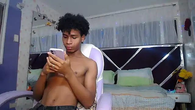 Santy bigcock 01 online show from 03/30/26, 01:56