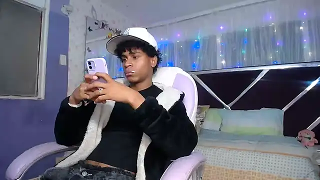 Santy bigcock 01 online show from 04/13/26, 02:00