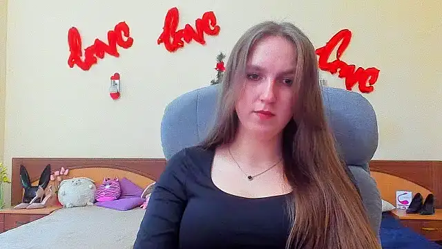 Nesie-Stoun online show from 12/05/25, 10:24