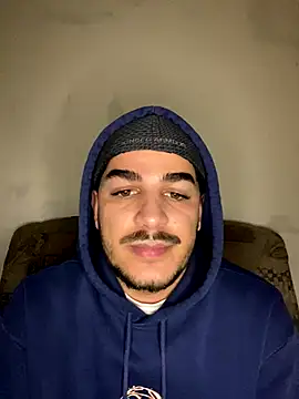 Snapshot of MorenoVelvet chatting on 12/21/25, 10:17 MorenoVelvet online show from 12/21/25, 10:17