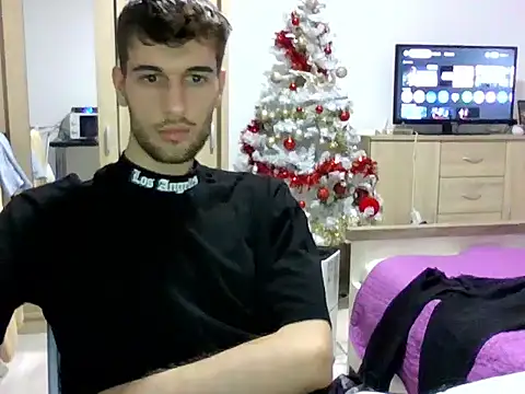 Snapshot of nikolasnik50 chatting on 12/03/25, 10:19 nikolasnik50 online show from 12/03/25, 10:19