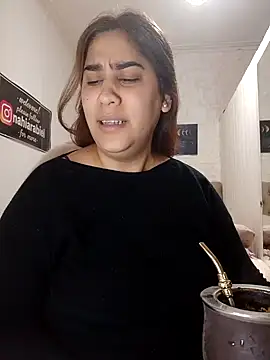 nahiarabiel33 online show from 06/02/26, 04:53