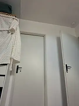 inamx69x online show from 11/18/25, 09:25