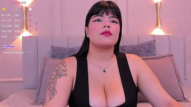 Snapshot of annie__20 chatting on 11/20/25, 12:16 annie 20 online show from 11/20/25, 12:16