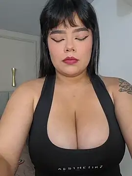 Snapshot of annie__20 chatting on 12/03/25, 12:03 annie 20 online show from 12/03/25, 12:03