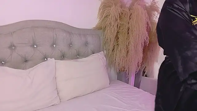 annie  20 online show from 05/07/26, 12:43