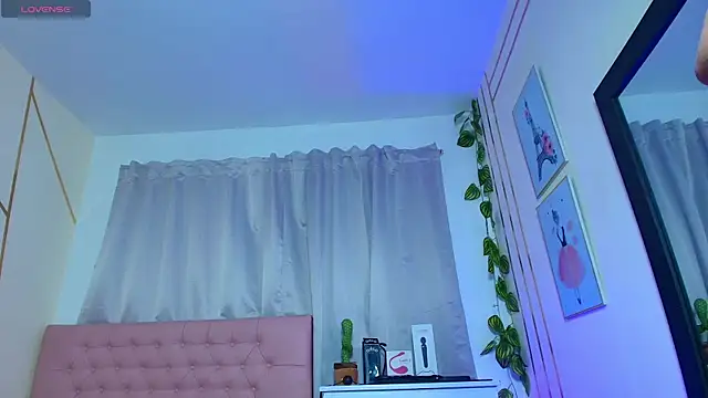 Lulu swarts online show from 12/14/25, 03:34