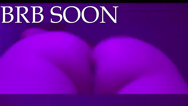 Snapshot of aurifox chatting on 12/15/25, 07:18 aurifox online show from 12/15/25, 07:18