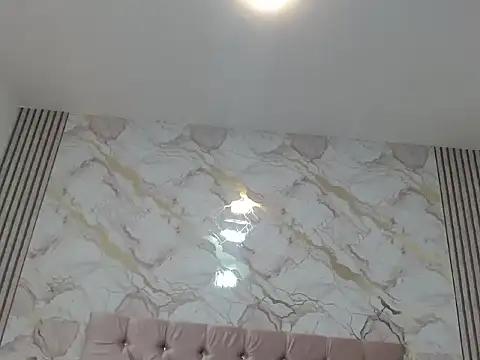 MiaCoock online show from 12/17/25, 02:12