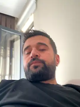 Snapshot of NiktirGit31 chatting on 11/05/25, 10:37 NiktirGit31 online show from 11/05/25, 10:37