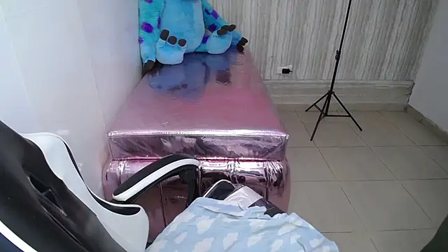 Snapshot of tamara_brown_t chatting on 11/26/25, 03:29 tamara brown t online show from 11/26/25, 03:29