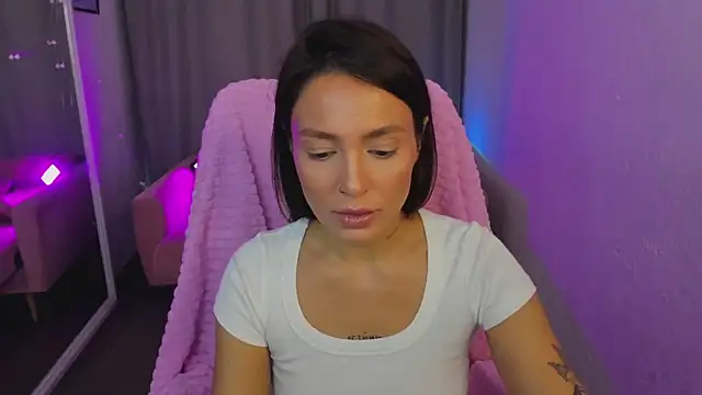 Naila Whisper online show from 11/08/25, 02:06