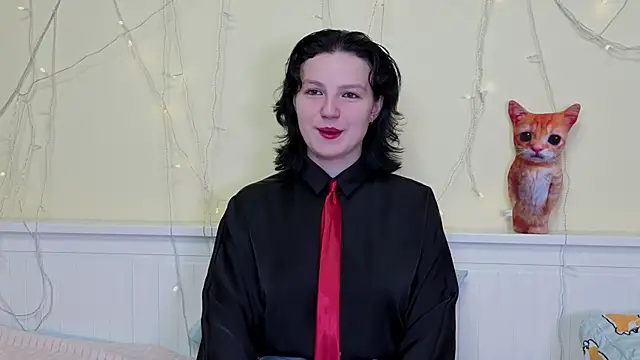 Snapshot of LatinaHuguenin chatting on 11/24/25, 07:08 LatinaHuguenin online show from 11/24/25, 07:08