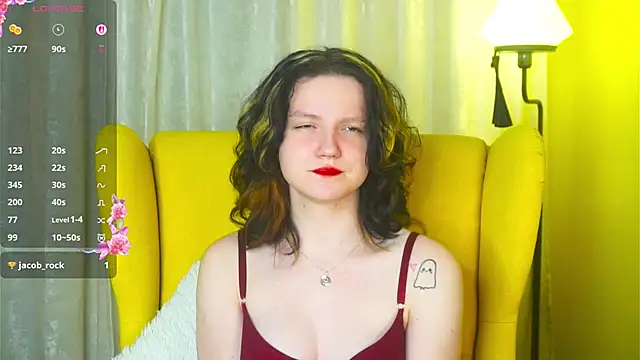 LatinaHuguenin online show from 03/11/26, 07:09