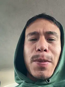 Snapshot of RaySullivan chatting on 11/15/25, 02:13 RaySullivan online show from 11/15/25, 02:13