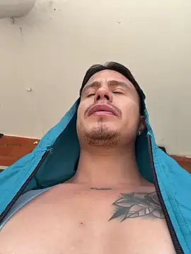 Snapshot of RaySullivan chatting on 12/15/25, 04:22 RaySullivan online show from 12/15/25, 04:22