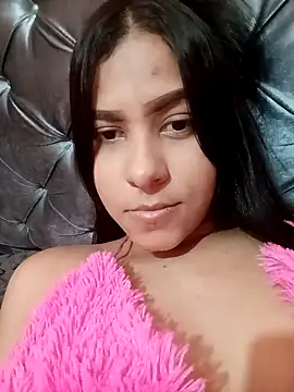 Snapshot of Rosa_Bella_87 chatting on 11/09/25, 12:42 Rosa Bella 87 online show from 11/09/25, 12:42