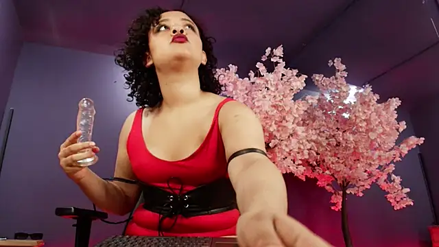 Snapshot of _sarahRose chatting on 11/10/25, 11:53 sarahRose online show from 11/10/25, 11:53