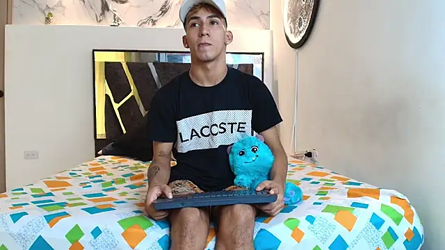 Snapshot of IMPERIO_ROMANO chatting on 11/19/25, 07:14 IMPERIO ROMANO online show from 11/19/25, 07:14