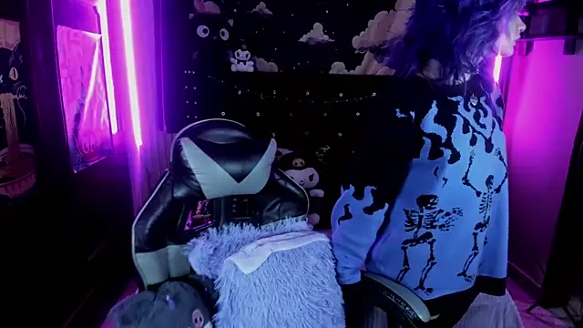 ravencollen online show from 04/14/26, 07:53