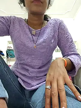 Isha kumari 69 online show from 02/23/26, 04:04